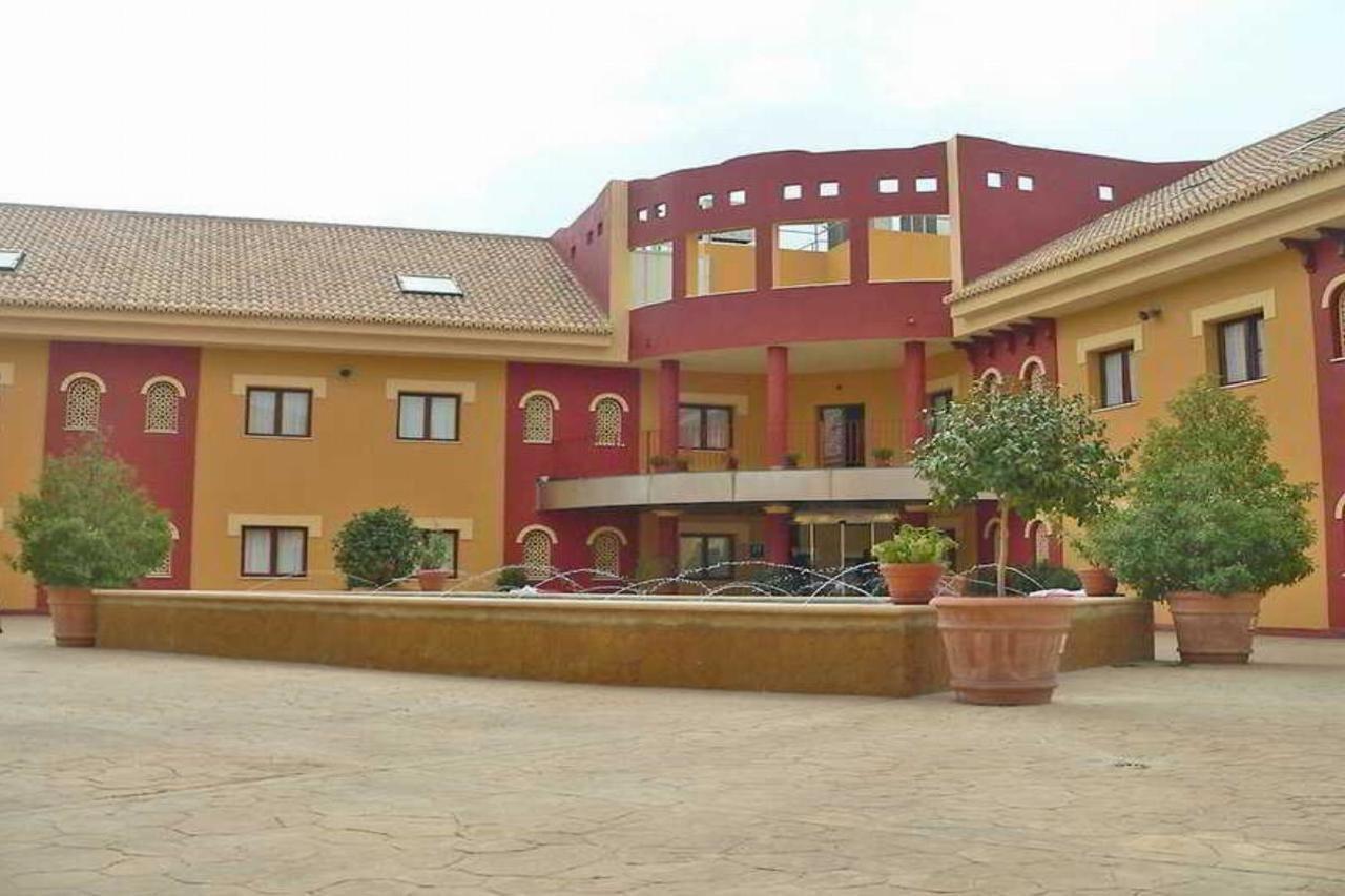 Hotel Reyes Ziries Albolote